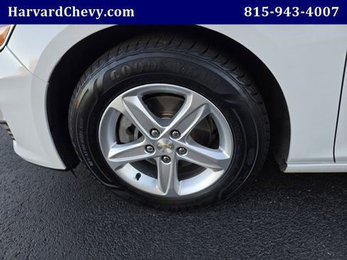 Used 2022 Chevrolet Malibu LS image 39