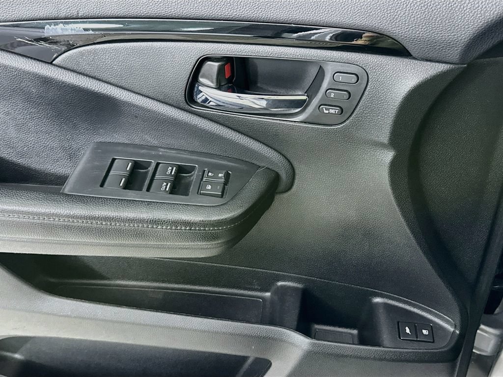 Certified 2020 Honda Passport Elite image 21