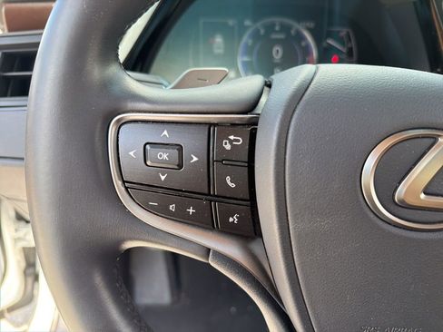 Used 2024 Lexus ES 350 w/ Premium Package FWD image 20