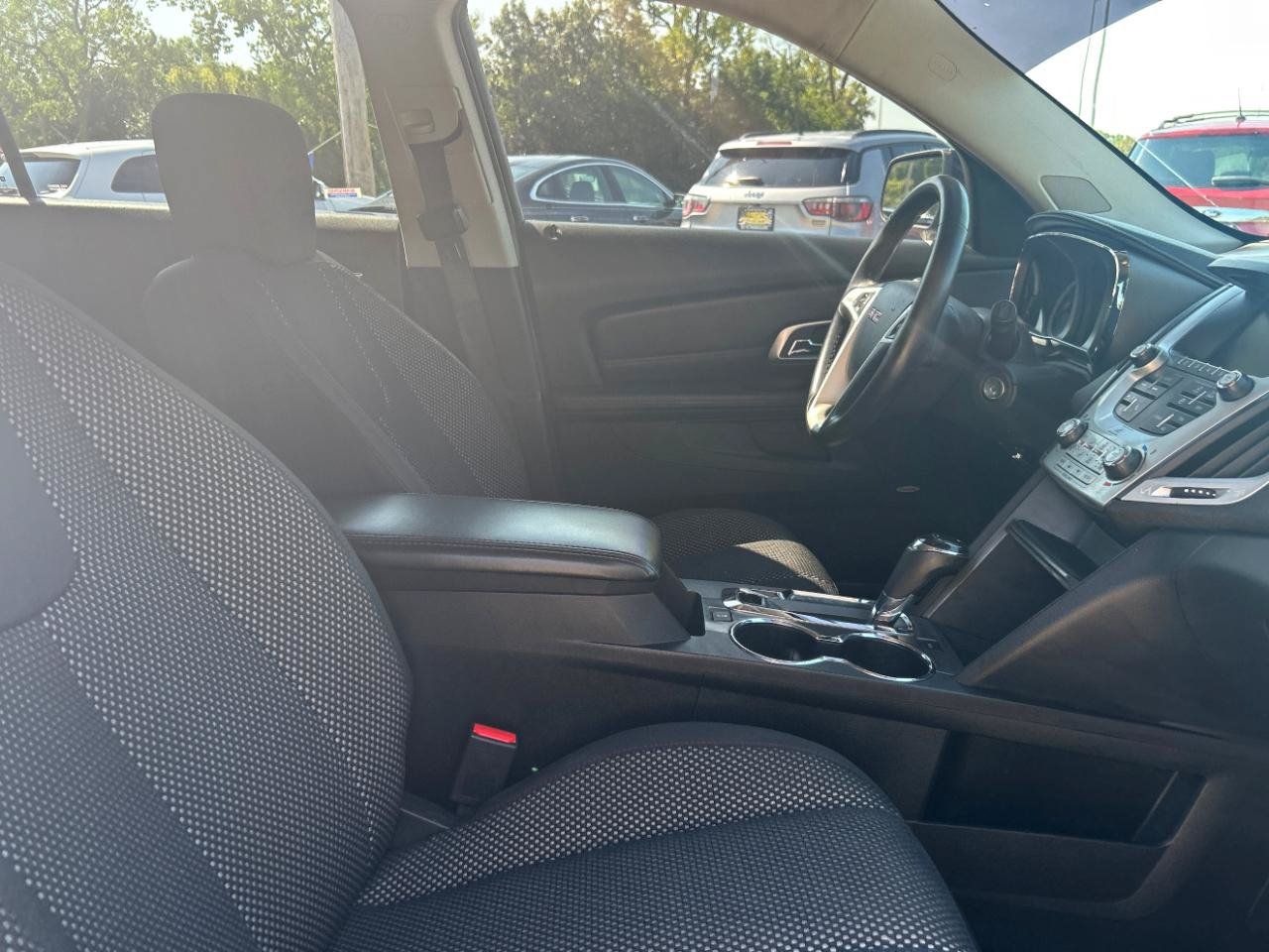 Used 2017 GMC Terrain SLE w/ Convenience Package AWD/4WD image 22