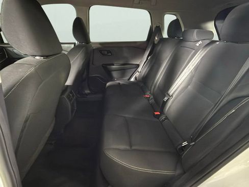 Used 2023 Nissan Rogue S image 26