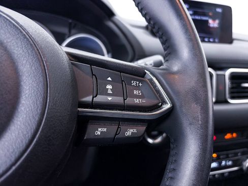 Used 2020 MAZDA CX-5 Touring FWD image 32