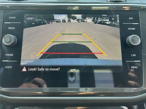 Certified 2023 Volkswagen Tiguan SE FWD image 28