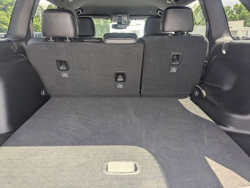 Used 2024 Jeep Grand Cherokee Limited RWD image 29