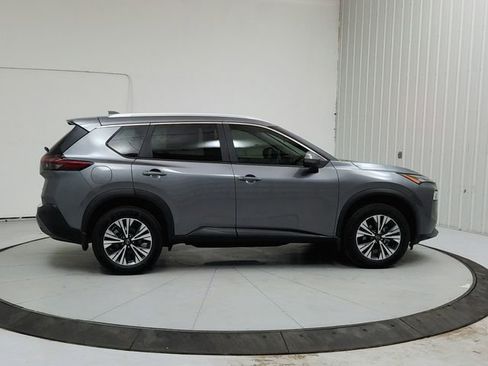 Used 2023 Nissan Rogue SV w/ SV Premium B Package image 8