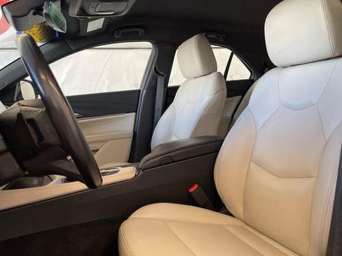 Used 2023 Cadillac CT4 Luxury w/ Cold Weather Package image 14