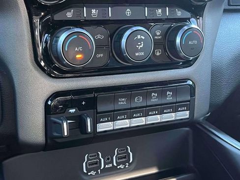 Used 2022 RAM 2500 Laramie w/ Night Edition AWD/4WD image 29