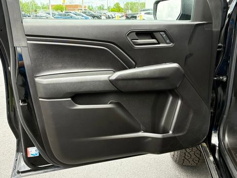 Used 2024 Chevrolet Colorado Trail Boss w/ Advanced Trailering Package AWD/4WD image 6