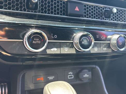 Certified 2024 Honda Civic Sport image 18