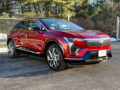 New 2026 Cadillac Optiq Luxury 1