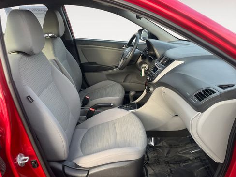 Used 2015 Hyundai Accent GLS image 15