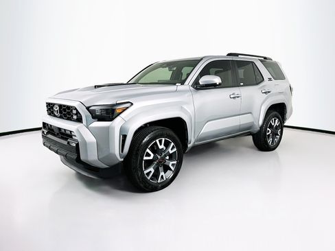 Used 2026 Toyota 4Runner TRD Sport Premium AWD/4WD image 3