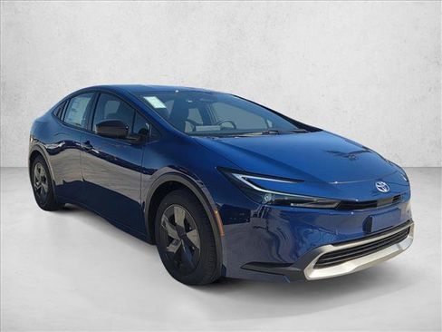 New 2026 Toyota Prius Plug-In Hybrid image 7