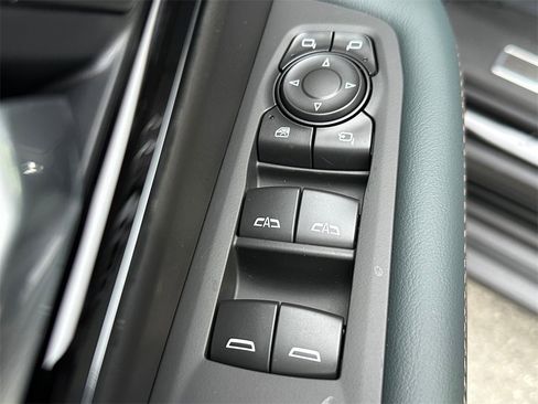 New 2026 GMC Yukon XL AT4 image 22