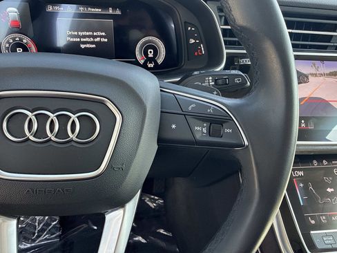 Used 2023 Audi Q8 Premium Plus image 32