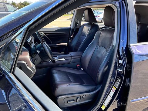 Used 2019 Lexus RX 350L w/ Premium Package image 6