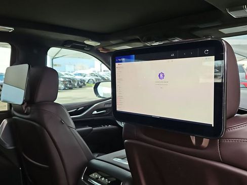 Certified 2024 Cadillac Escalade Sport Platinum image 27