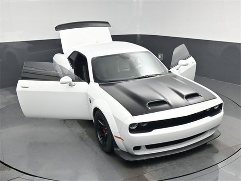 Used 2021 Dodge Challenger SRT Hellcat Redeye image 44