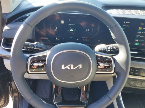 New 2026 Kia Carnival SX Prestige image 17