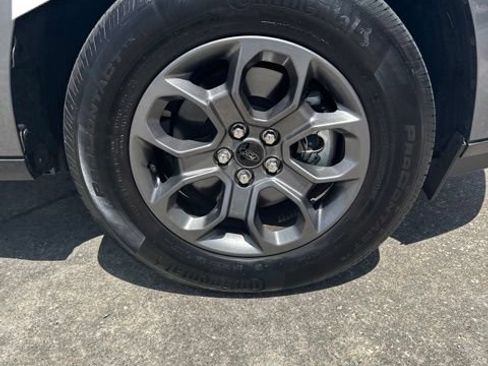 Used 2024 Ford Maverick XLT FWD image 3