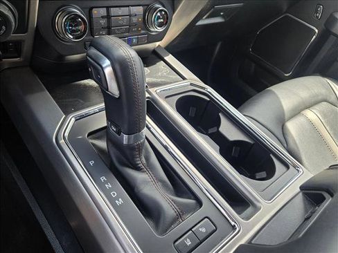 Used 2018 Ford F150 Platinum w/ Equipment Group 701A Luxury AWD/4WD image 15