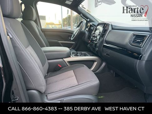 Certified 2024 Nissan Titan SV w/ SV Bronze Edition Package image 39