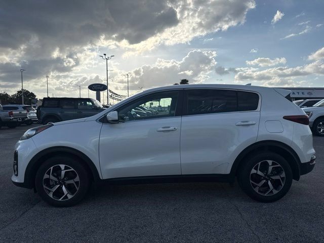 Used 2021 Kia Sportage LX FWD image 2