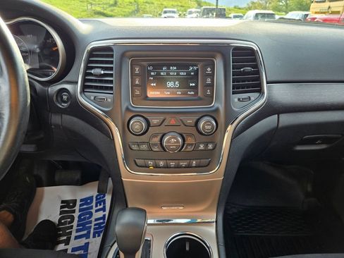 Used 2016 Jeep Grand Cherokee Laredo w/ Quick Order Package 23E AWD/4WD image 21