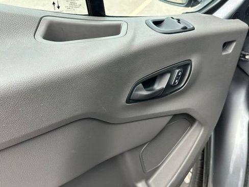 Used 2022 Ford Transit 150 Low Roof RWD image 15