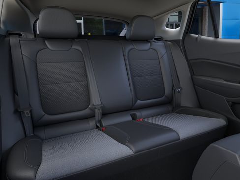 New 2026 Chevrolet Trax LT w/ LT Convenience Package FWD image 41