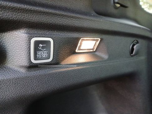 New 2025 Jeep Grand Cherokee L Limited image 32