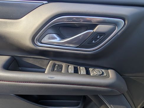 Used 2022 Chevrolet Tahoe RST w/ Luxury Package image 17