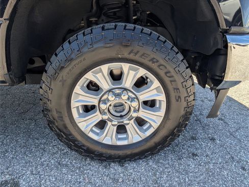 Used 2022 Ford F250 XLT image 9