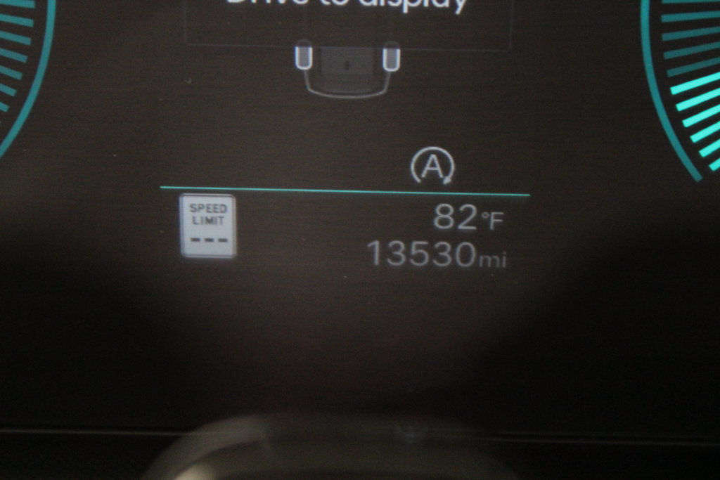 Certified 2025 Hyundai Santa Fe SEL FWD image 29