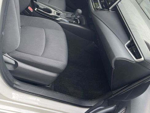 Used 2021 Toyota Corolla LE w/ Carpet Mat Package (TMS) FWD image 17