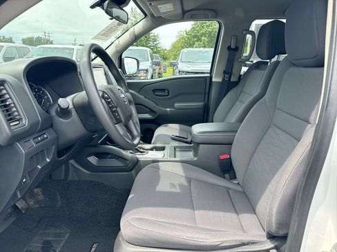 Used 2024 Nissan Frontier S AWD/4WD image 19