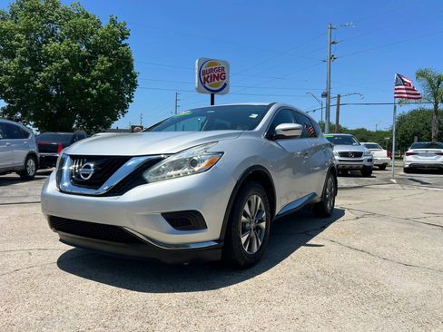 Used 2017 Nissan Murano S w/ Navigation Package FWD image 7