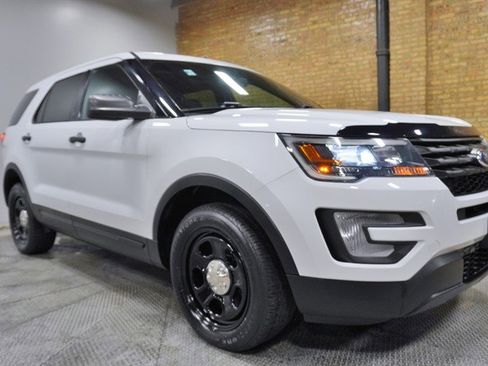 Used 2018 Ford Explorer Police AWD w/ Ultimate Wiring Package image 6
