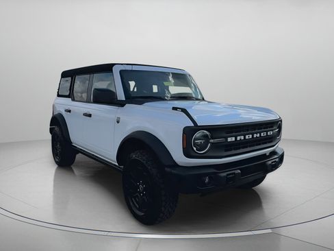 New 2025 Ford Bronco Big Bend w/ Black Diamond Package image 3