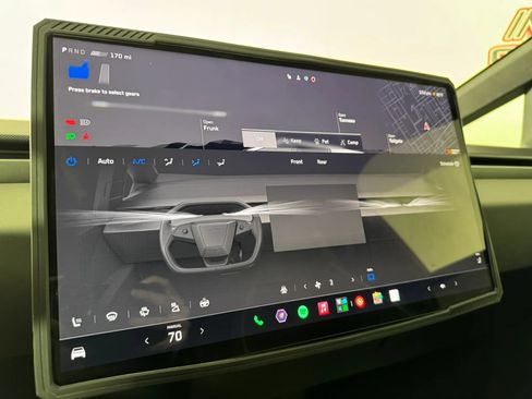 Used 2025 Tesla Cybertruck AWD Crew Cab image 17