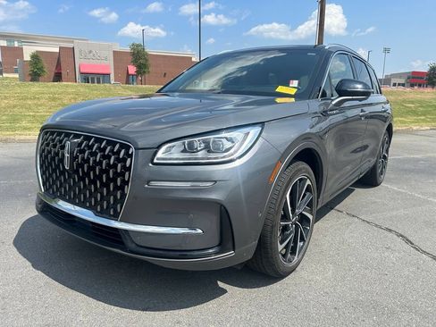 Used 2023 Lincoln Corsair Grand Touring w/ Equipment Group 302A AWD/4WD image 3