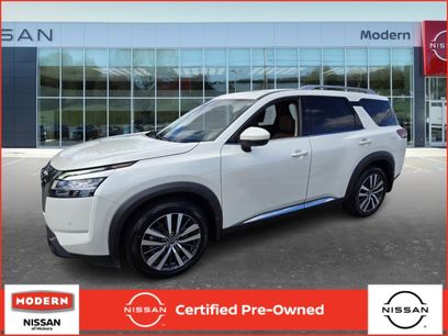 Certified 2022 Nissan Pathfinder Platinum w/ Cargo Package