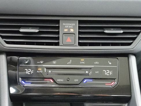 New 2026 Volkswagen Jetta SE FWD image 14