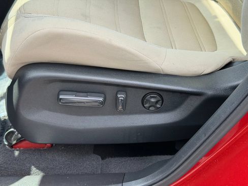 Used 2017 Honda CR-V EX image 15