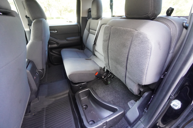 Used 2023 Nissan Frontier SV w/ SV Convenience Package RWD image 28