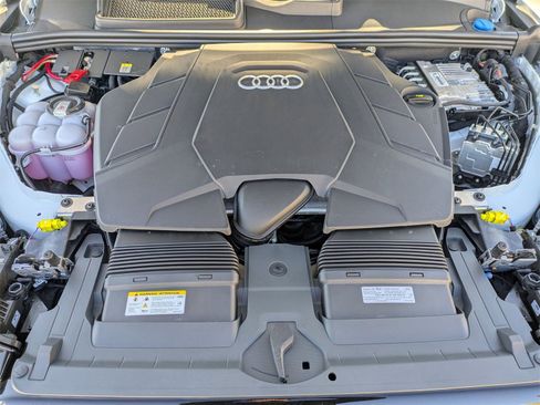 New 2026 Audi Q7 3.0T Prestige image 12