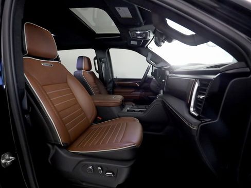 Used 2024 GMC Sierra 3500 Denali Ultimate image 13