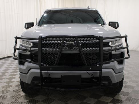 Used 2025 Chevrolet Silverado 1500 RST AWD/4WD image 34