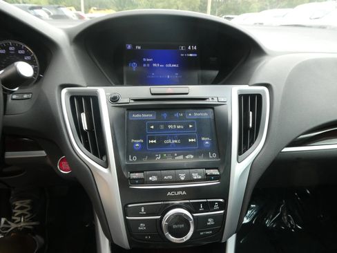 Used 2016 Acura TLX FWD image 22