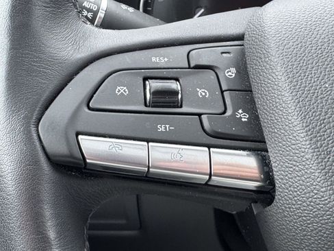 Certified 2022 Cadillac XT4 Premium Luxury w/ Enhanced Visibility Package image 12